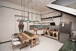 Daily buffet breakfast (PLN 35 per person) - Lofthotel Sen Pszczoły (Warsaw)