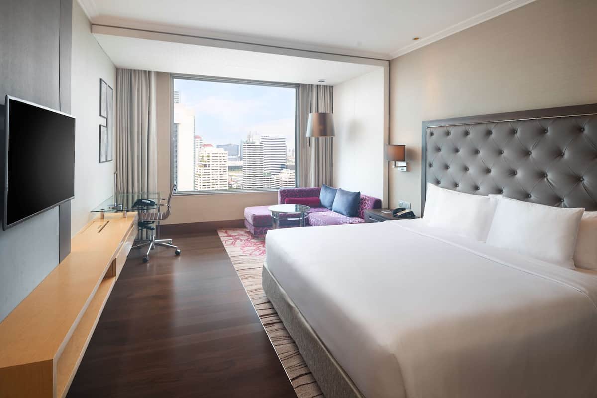 1 bedroom, premium bedding, minibar, in-room safe