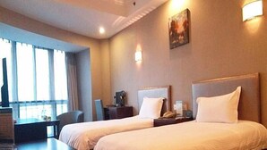 Desk, free WiFi - GreenTree Inn Changzhou Liyang Pingling Square Business Htl (Changzhou)