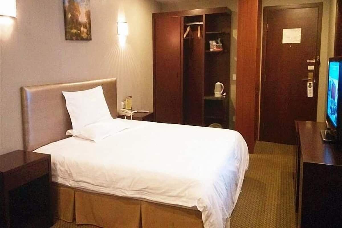 Habitación, 1 cama de matrimonio grande, con vistas | Escritorio y wifi gratis