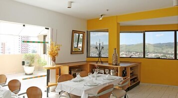 Desayuno buffet incluido todos los días 