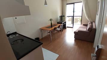 1 Schlafzimmer, Minibar, Schreibtisch, schallisolierte Zimmer