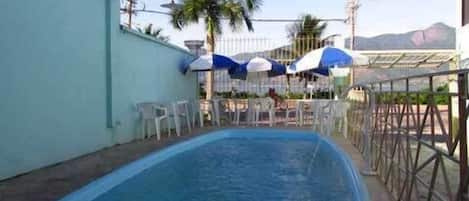 Outdoor pool, pool umbrellas
