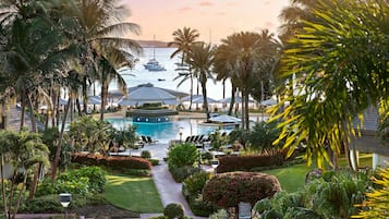 Outdoor pool, pool cabanas (surcharge), pool loungers