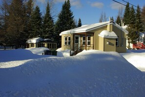 Schreibtisch, kostenloses WLAN, Bettwäsche