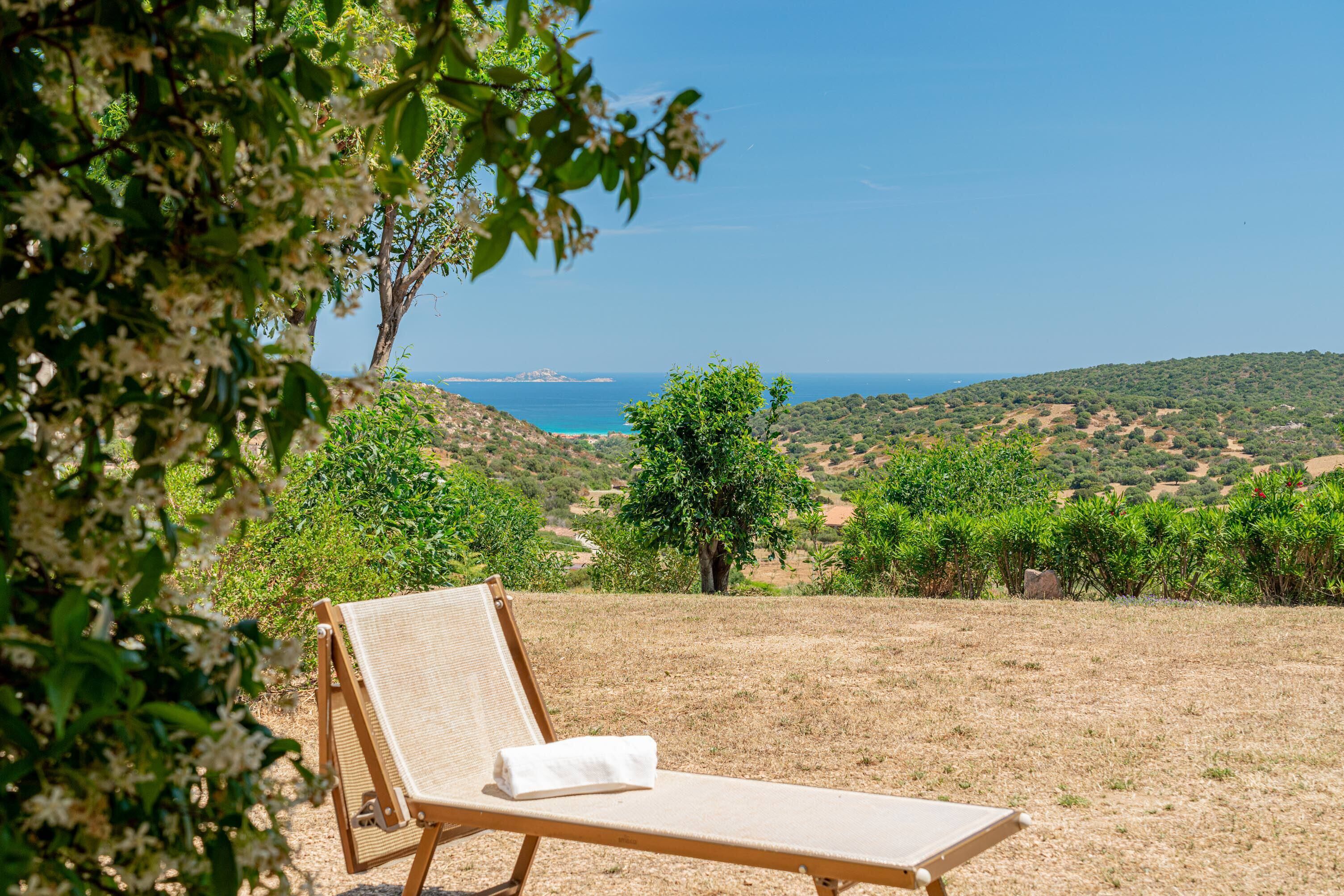 triple room, patio, garden view | lanai