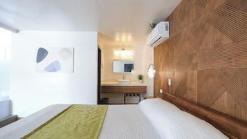 Quarto júnior, 1 cama Queen | Edredons de pluma, camas com colchões de espuma com sistema de memória
