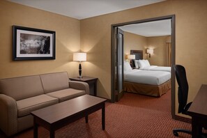 Standard Suite, Multiple Beds | Premium bedding, pillowtop beds, desk, laptop workspace