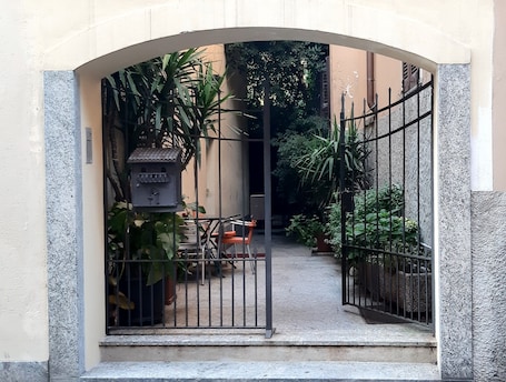 1 bedroom, in-room safe, free WiFi, bed sheets