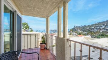 Honeymoon Suite, 1 King Bed, Ocean View | Terrace/patio