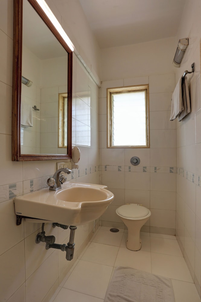 Hotel Accord by null