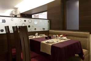 Daily continental breakfast for a fee - Hotel Accord Mumbai (Mumbai)