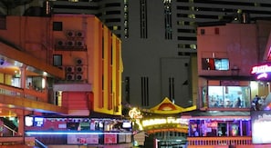 Terrace/patio - Majestic Suites (Bangkok)