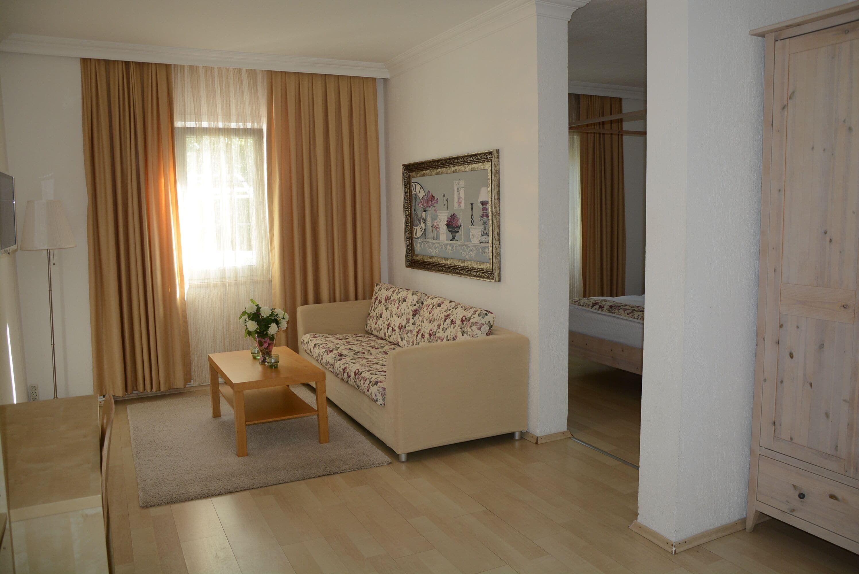 comfort suite | 1 bedroom, in-room safe, soundproofing, free wifi