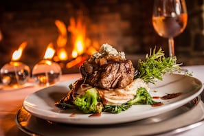 Food and drink - Gwahumbe Game & Spa (Mid Illovo)