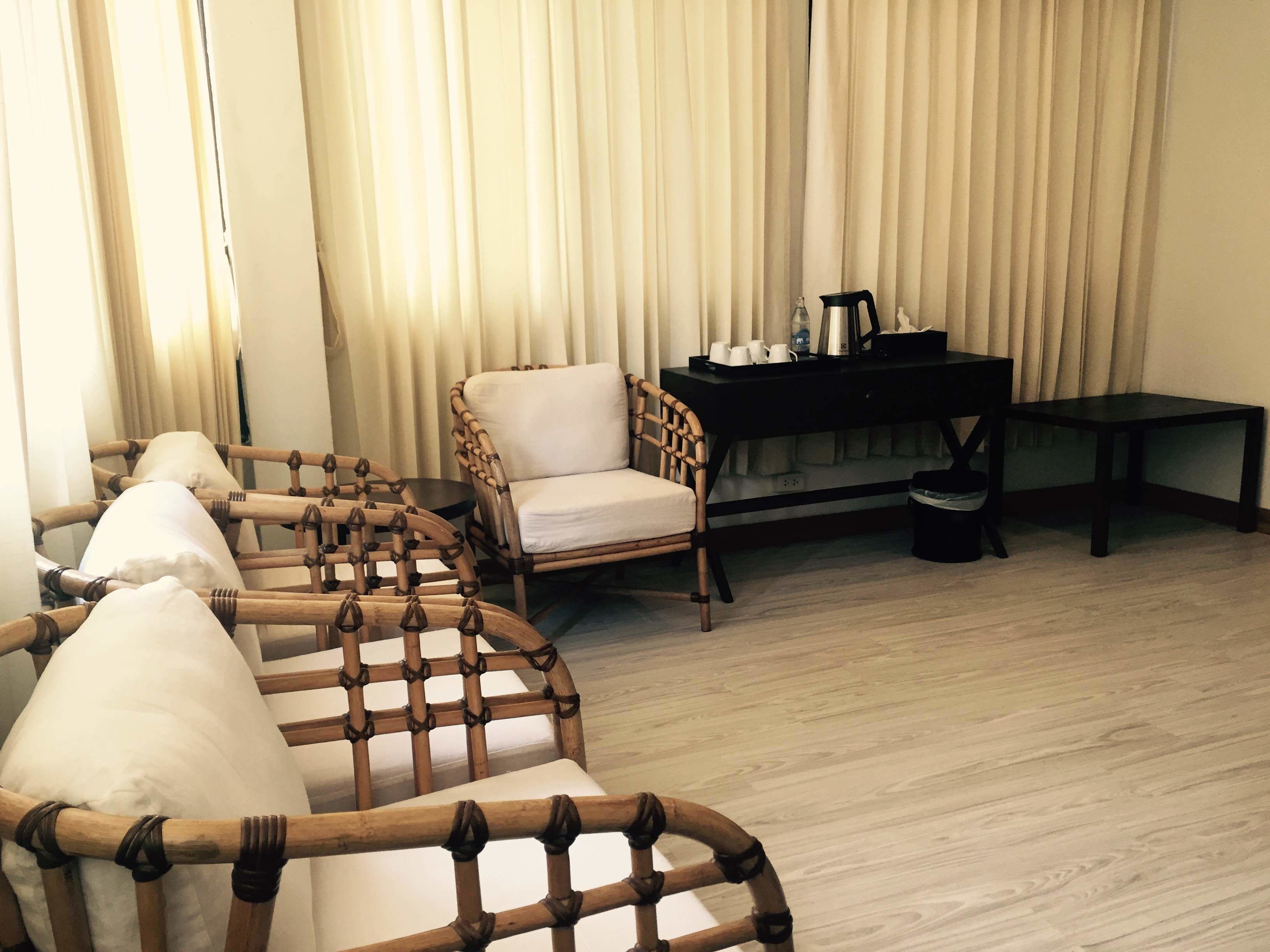 family room | living room | 32-inch flat-screen tv with cable channels, tv