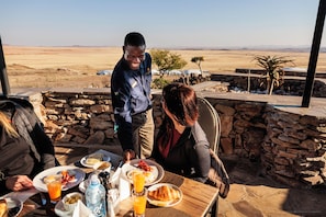 Desayuno buffet incluido todos los días