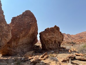 Hiking - Rostock Ritz Desert Lodge (Solitaire)