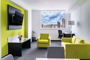 Suite | Mountain view