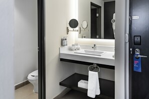 Pancuran hujan dan perlengkapan kamar mandi ramah lingkungan