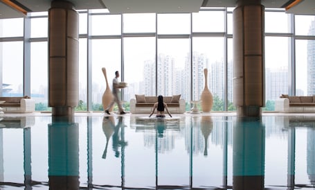 Una piscina techada