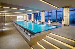 Piscine couverte