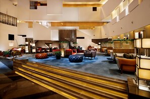 2 bars/lounges, lobby lounge - Hyatt Regency Suzhou (Suzhou)