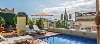 Aspasios Catedral Apartments