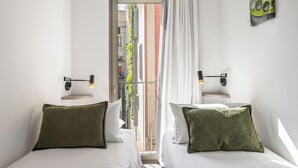 Leilighet – comfort, 2 soverom, kjøkken, byutsikt | Dundyner, safe på rommet, blendingsgardiner og lydisolert