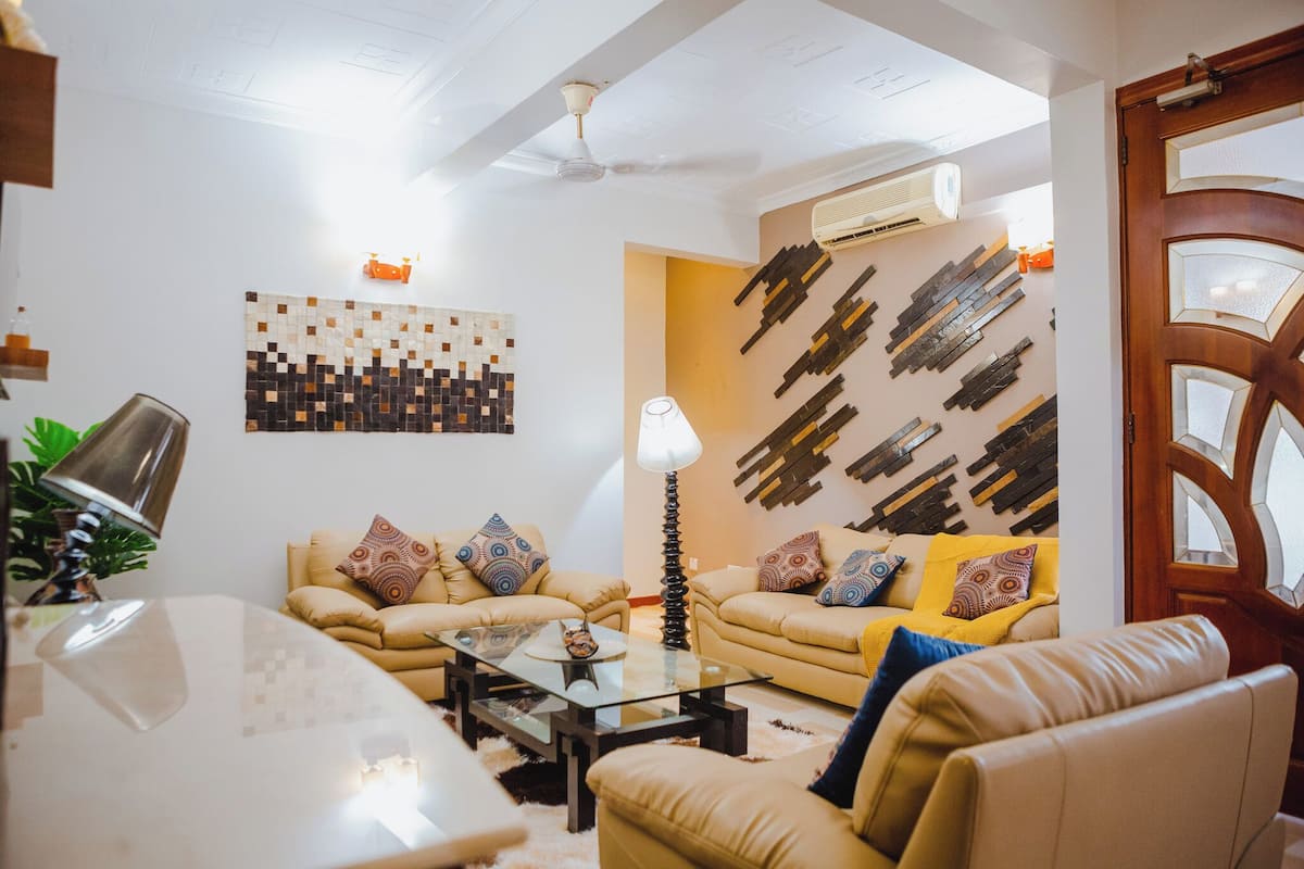 Exclusive Suite, 2 Double Beds, Ensuite, Garden View | Living area