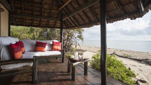 Suite (Stilted Classic Bandas Double) | Terrace/patio
