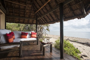 Suite (Stilted Classic Bandas Double) | Terrace/patio