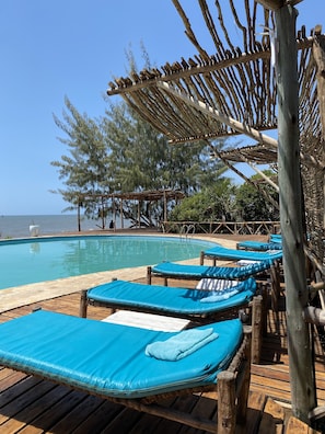 Pool - Saadani Safari Lodge (Saadani)