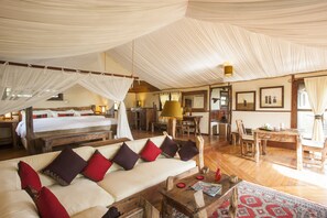 Room - Saadani Safari Lodge (Saadani)
