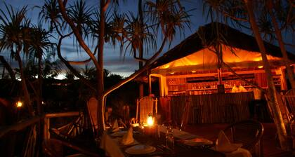 Saadani Safari Lodge