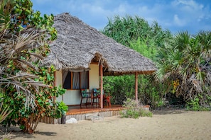 Room - Saadani Safari Lodge (Saadani)