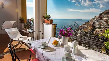 Premier Apartment, 2 Bedrooms (Galli) | Terrace/patio