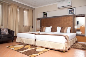 Suite | Minibar, Zimmersafe, Schreibtisch, kostenloses WLAN