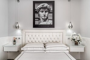 Egyptian cotton sheets, premium bedding, down duvets, memory-foam beds - Rome55 - Piazza di Spagna (Rome)