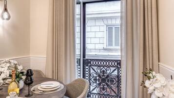 TV LCD 42 pollici con canali satellitari, TV