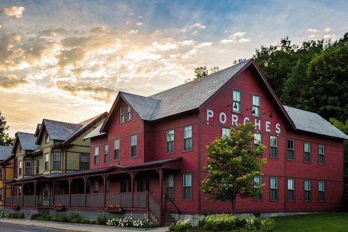 The Porches Inn at Mass MoCA