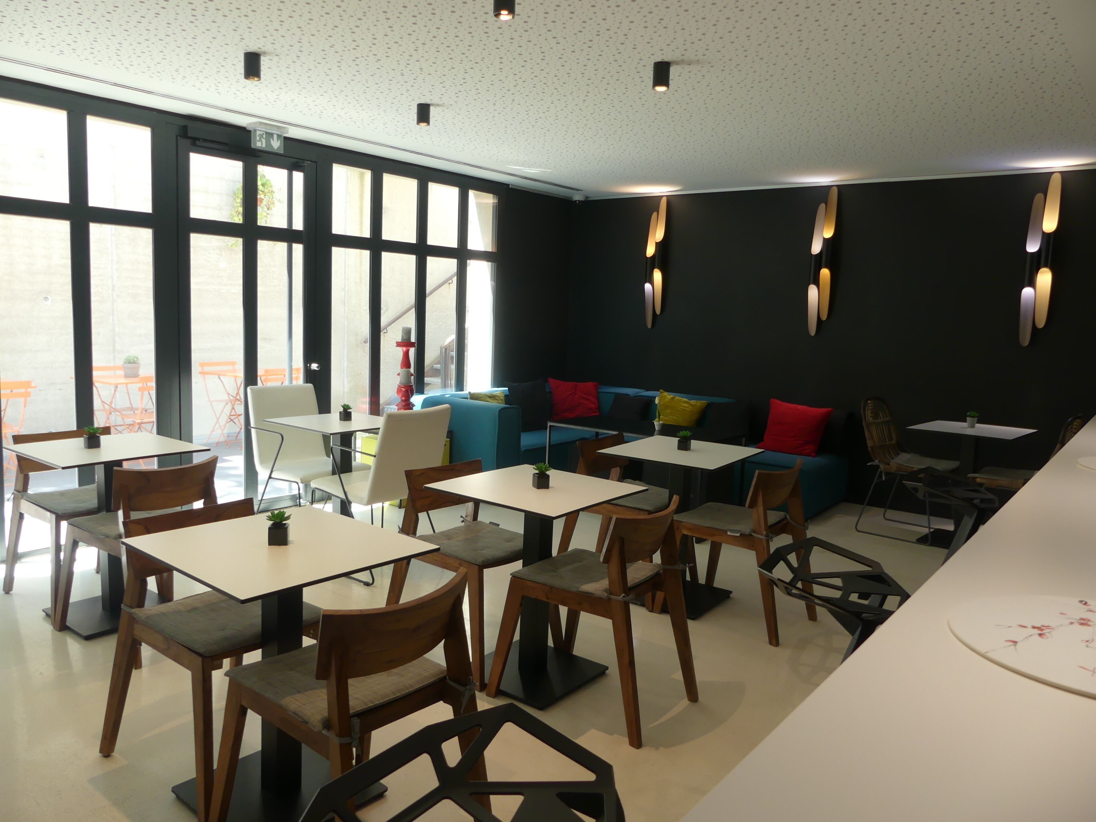 daily buffet breakfast (eur 18 per person)