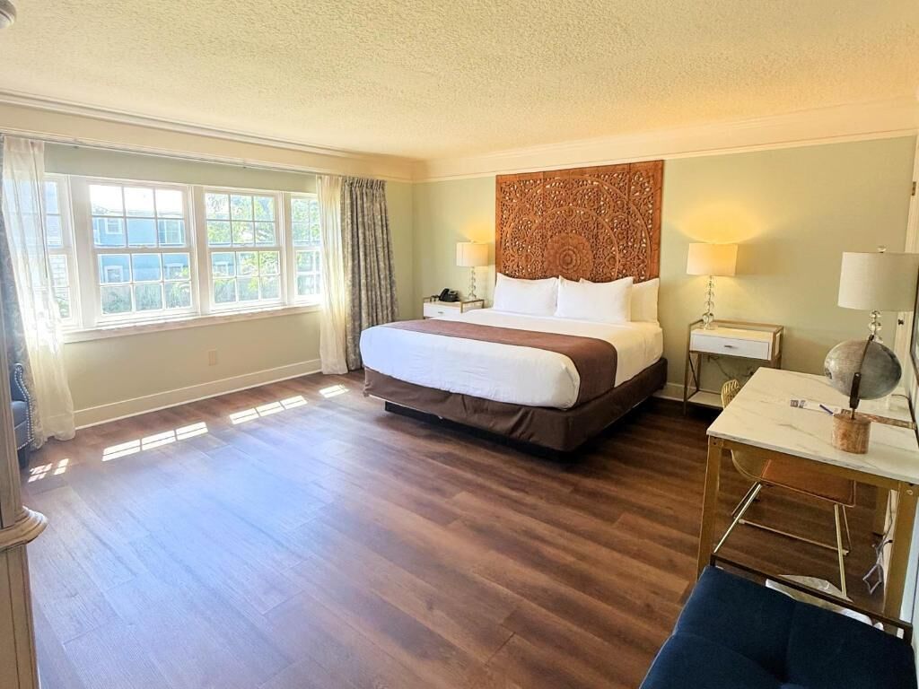 Signature Suite, 2 Bedrooms, Non Smoking, Bay View | Premium bedding, desk, iron/ironing board, free WiFi