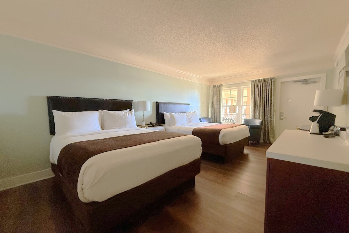 Signature Room, 2 Queen Beds, Non Smoking, Bay View | Premium bedding, desk, iron/ironing board, free WiFi