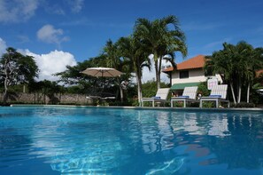 Utomhuspool