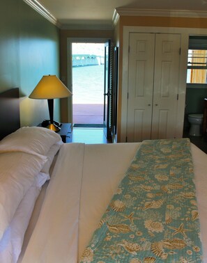Down duvets, desk, iron/ironing board, free WiFi - Edgewater Inn (St. Augustine)