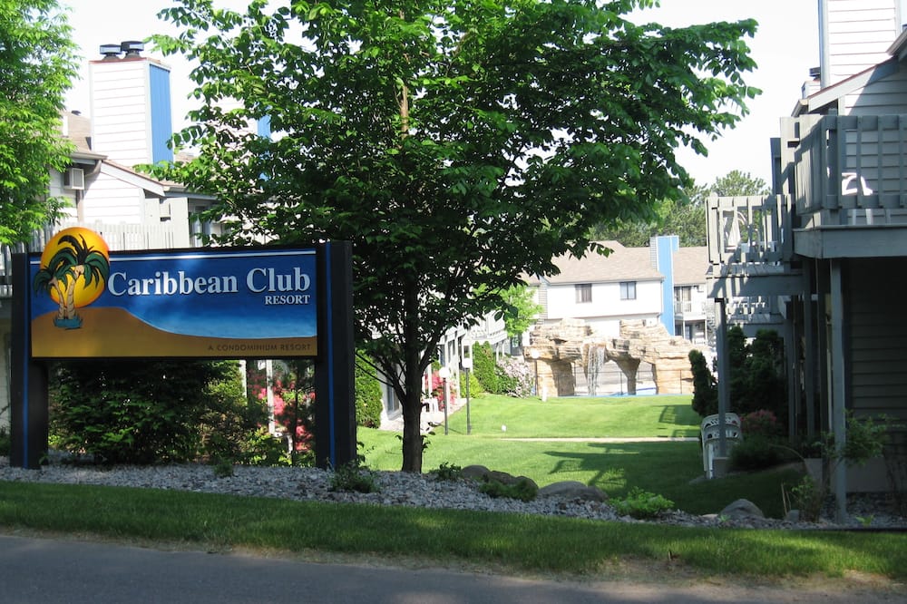 Caribbean Club Resort - West Baraboo, WI