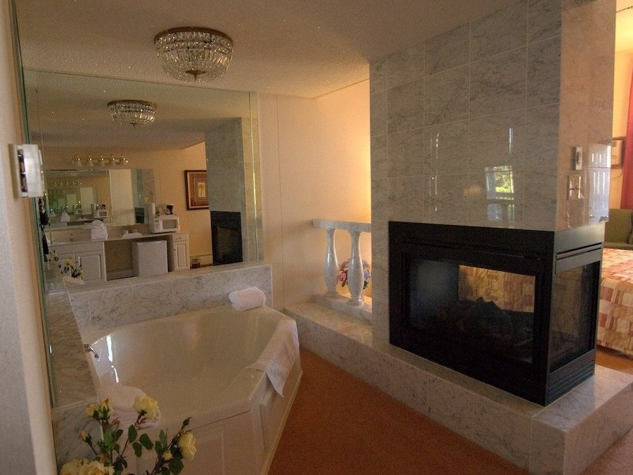 Standard-Studiosuite, 1Â King-Bett, Whirlpool