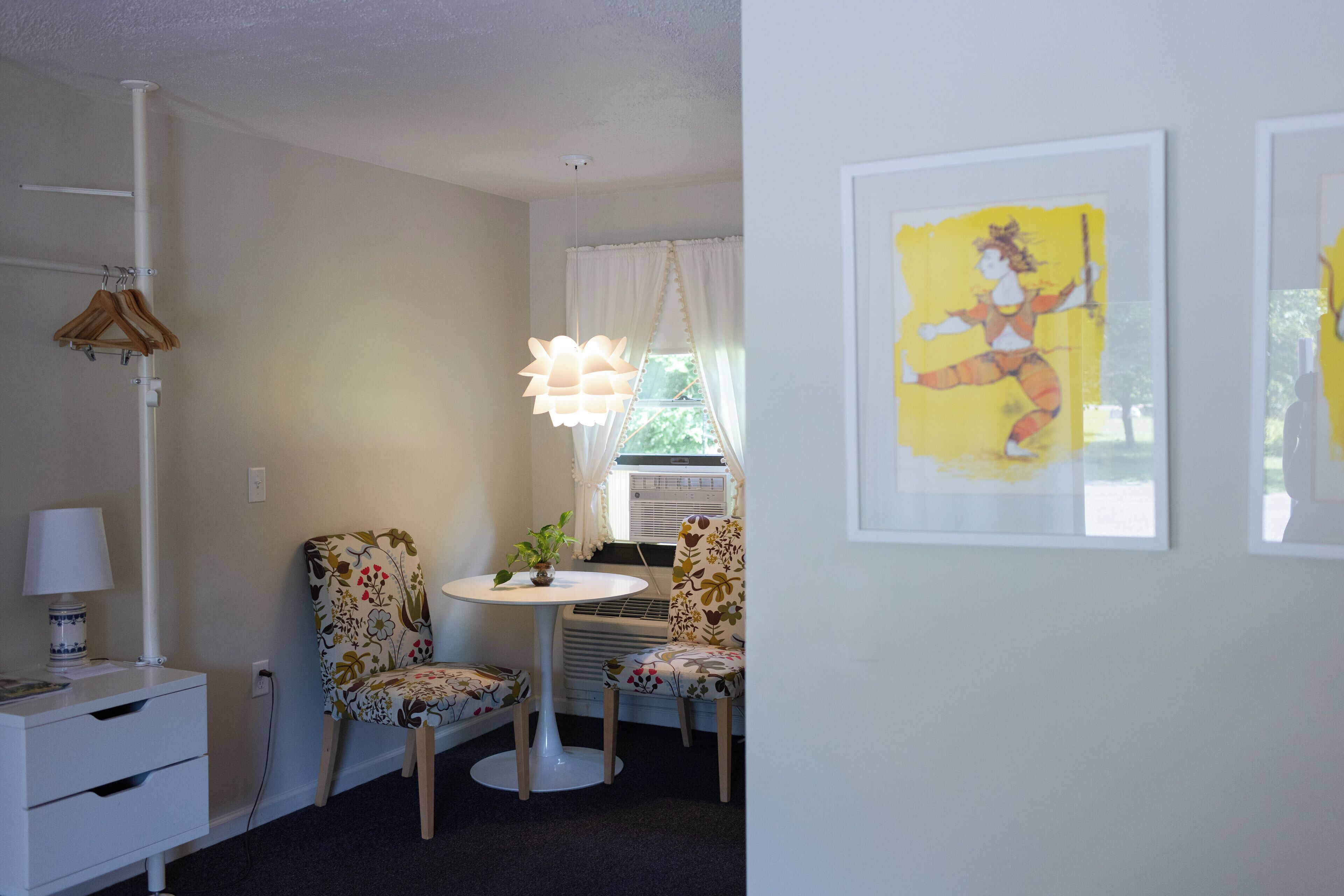 Room, 1 Queen Bed, Mobility Accessible | Iron/ironing board, free cribs/infant beds, rollaway beds, free WiFi