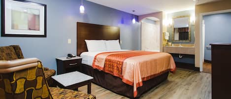 Suite Deluks, 1 Tempat Tidur King, Bebas Asap Rokok, jet tub | Meja kerja, setrika/meja setrika, dan Wi-Fi gratis